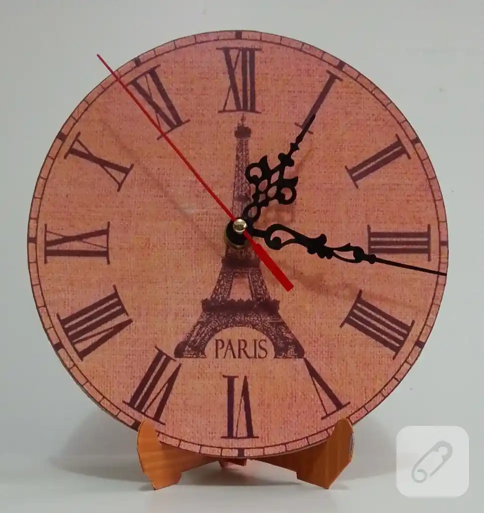 Masa Saati Dekorasyonunda Şıklık ve İşlevsellik İçin En İyi Seçenekler ve İpuçları