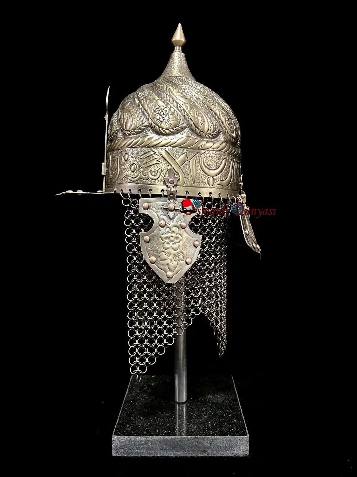 Masa Üstü Dekorasyon Ürünleri ile Mekânlarınızı Canlandırma Rehberi