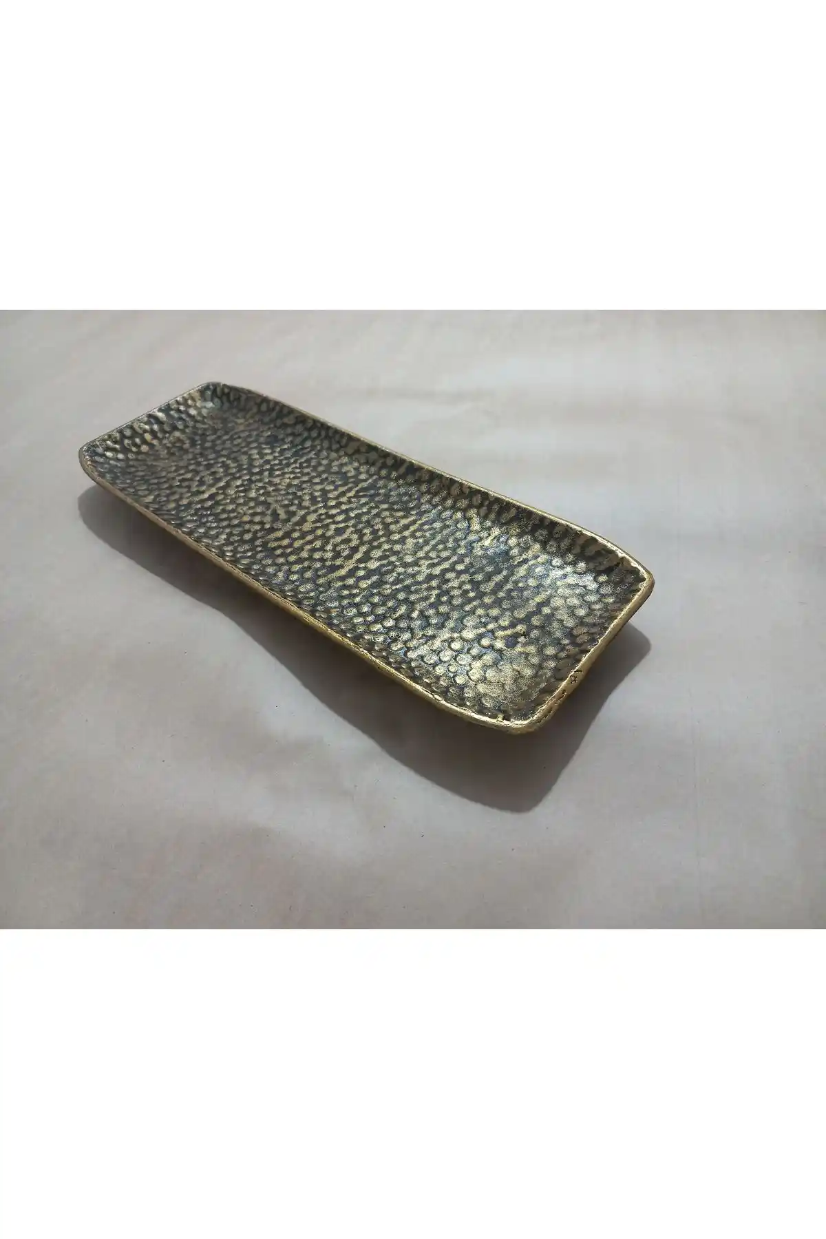 Masa Üstü Dekoratör Tabaklar ile Mekânınıza Şıklık Katmanın Yolları