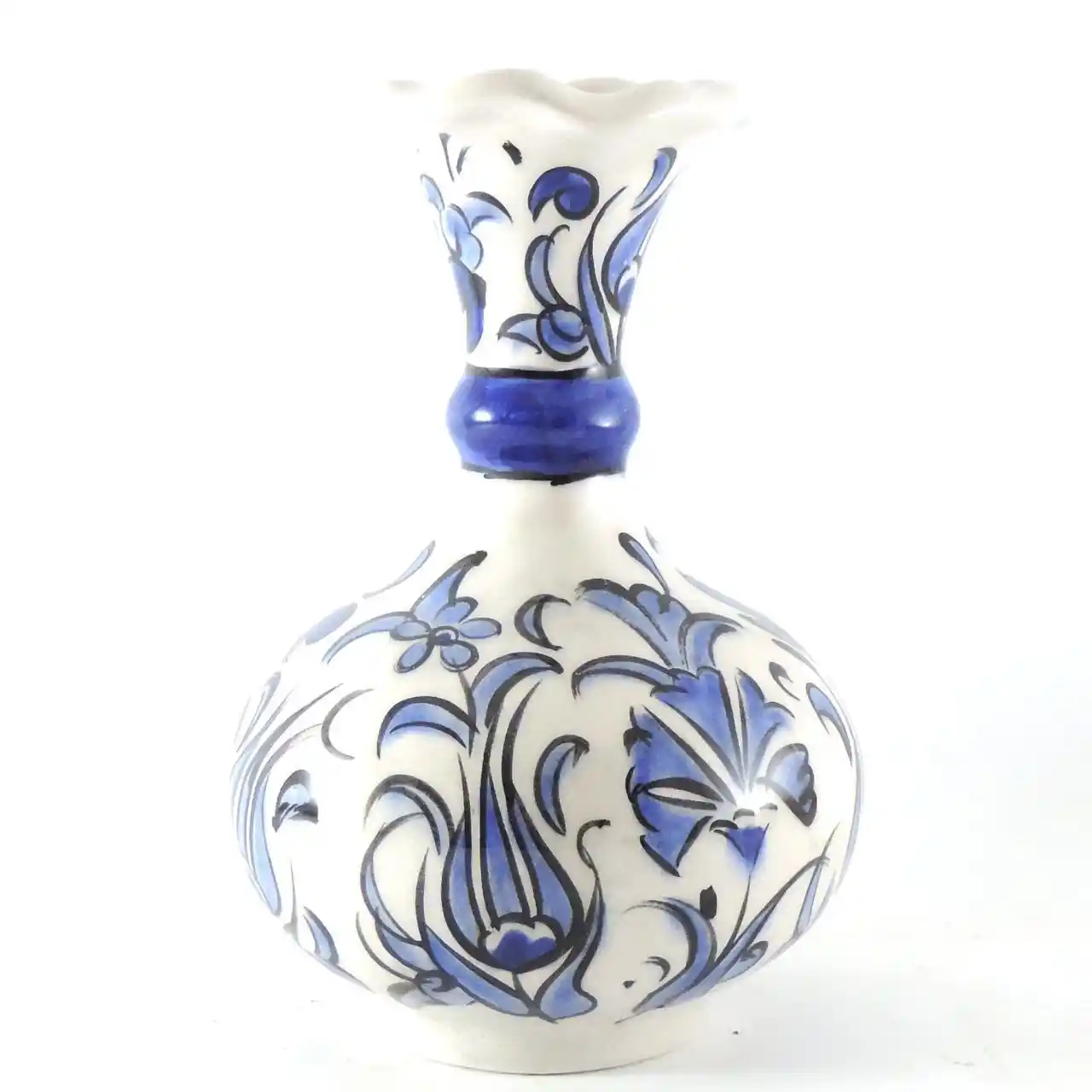 Masa Vazosu Seçimi ve Dekorasyonda Yaratıcı Uygulamalar