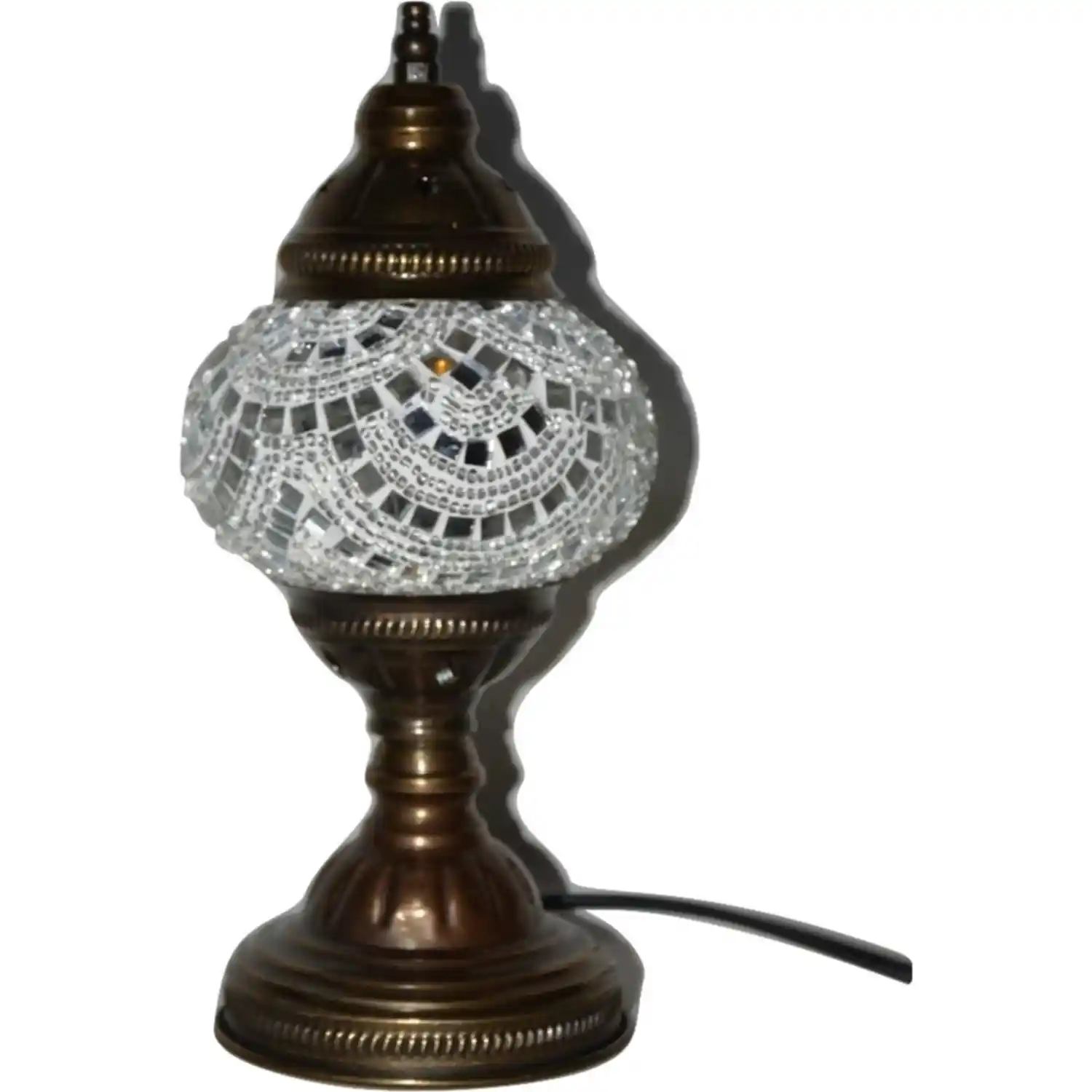 Masaüstü Abajur Modelleri ve Dekorasyonda Kullanım İpuçları