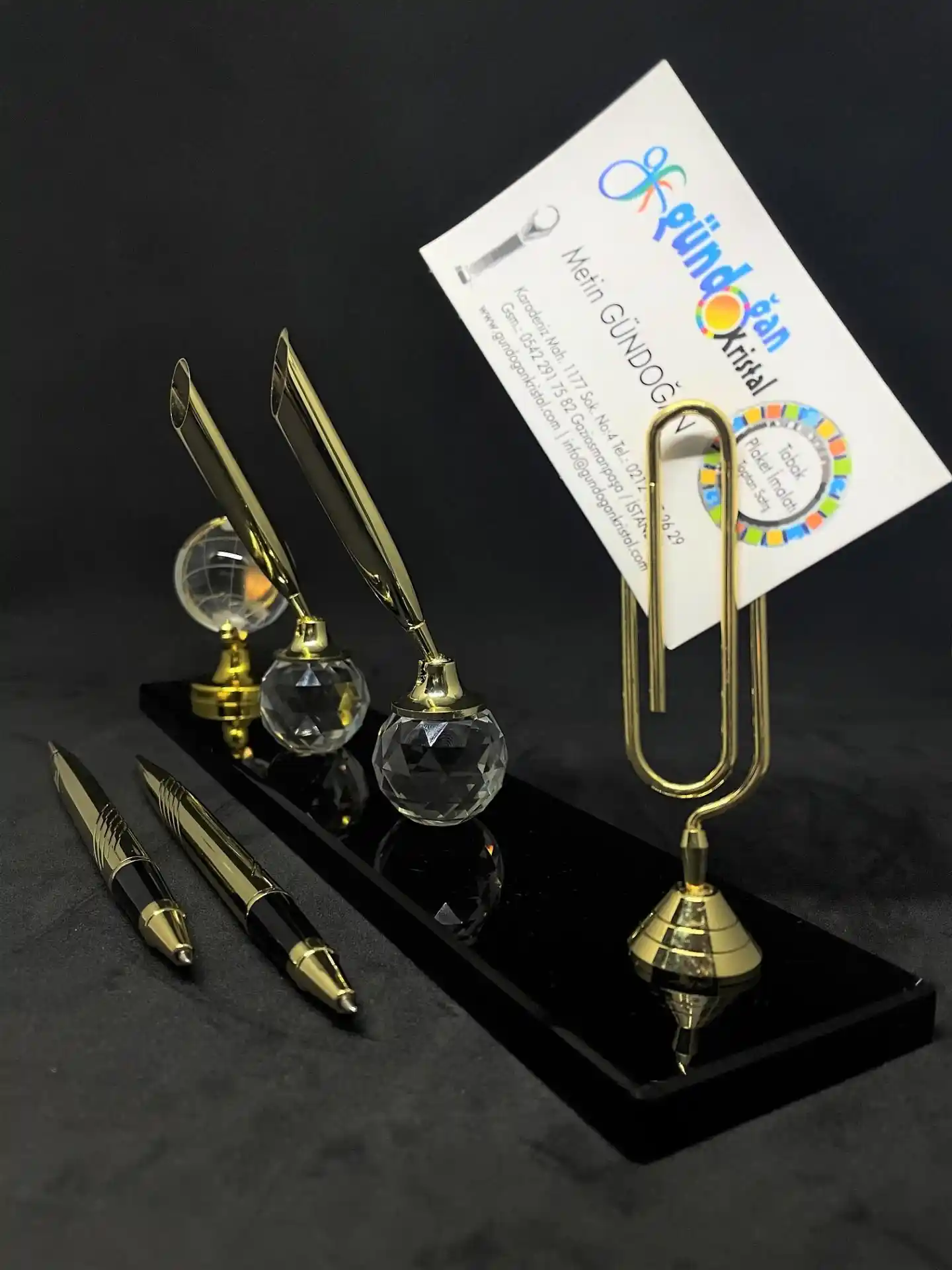 Masaüstü Hediyelikler ve Dekorasyon İpuçlarıyla Kişisel Tarzınızı Yansıtın