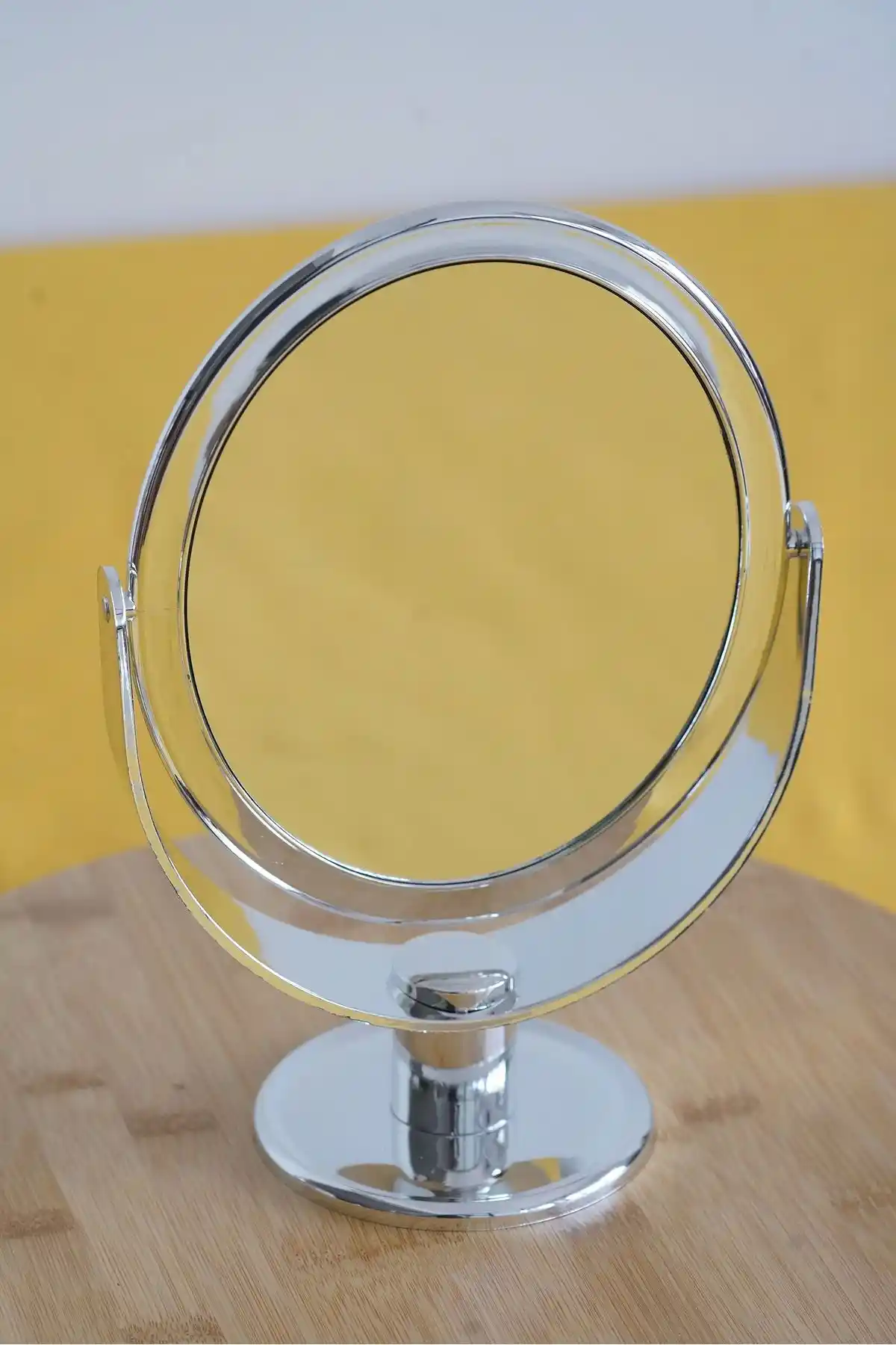 Masaüstü Makyaj Aynası Seçimi ve Dekorasyonda Kullanım İpuçları