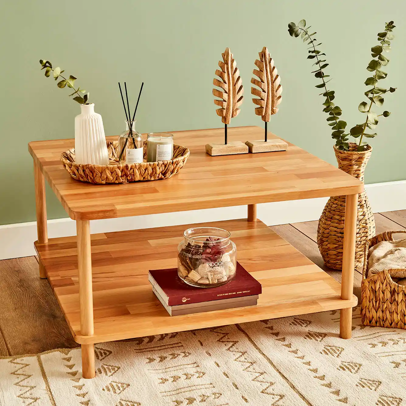 Masif Ahşap Orta Sehpa ile Dekorasyonunuza Doğal ve Sıcak Bir Dokunuş Katın