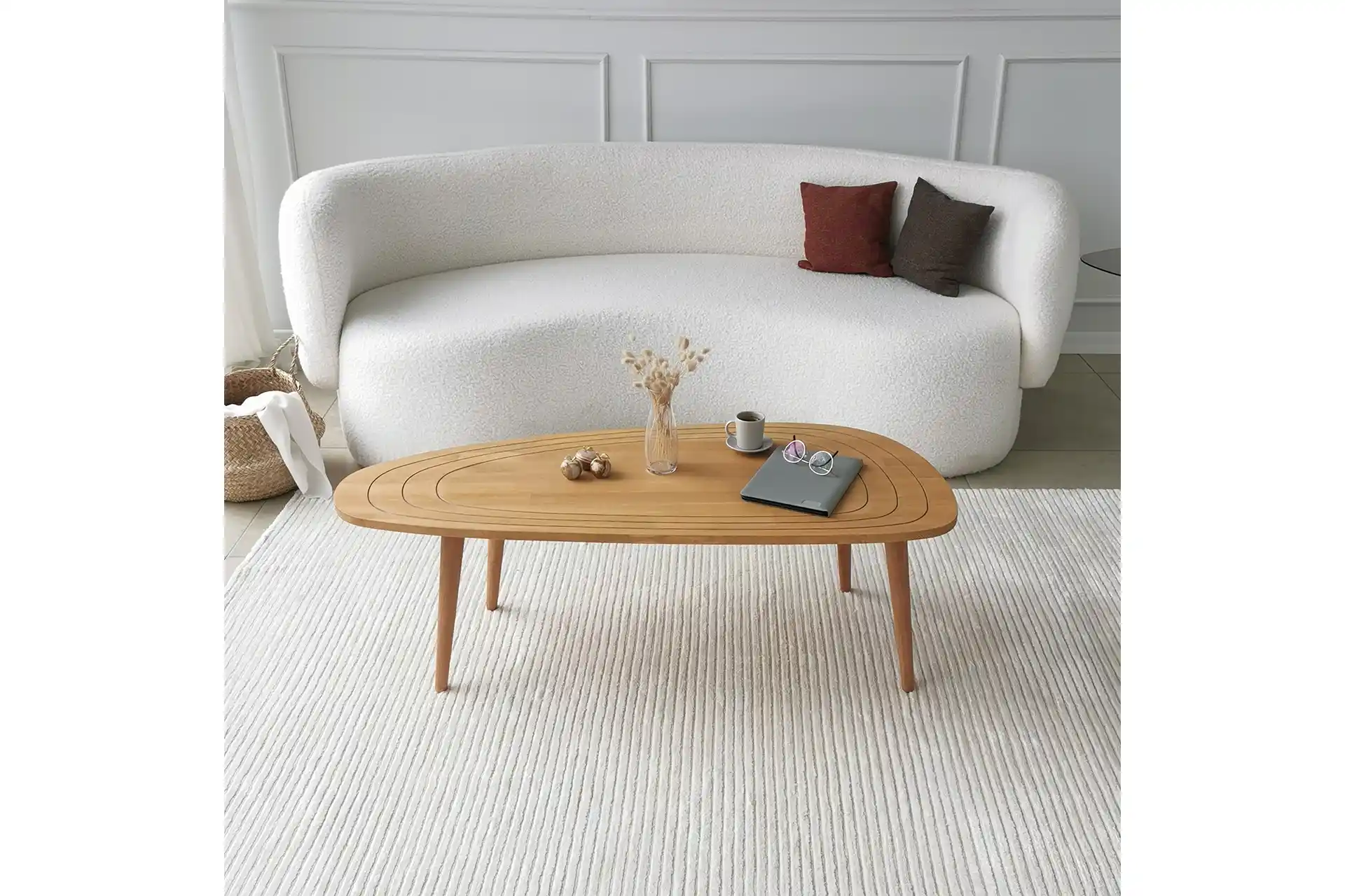 Masif Orta Sehpa ile Dekorasyonda Zarafet ve Dayanıklılık Sağlayan Seçenekler