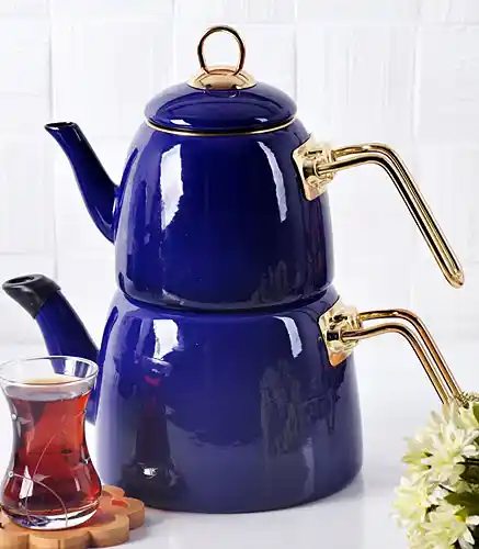 Mavi Çaydanlık ile Dekorasyonda Şıklık ve İşlevsellik Bir Arada