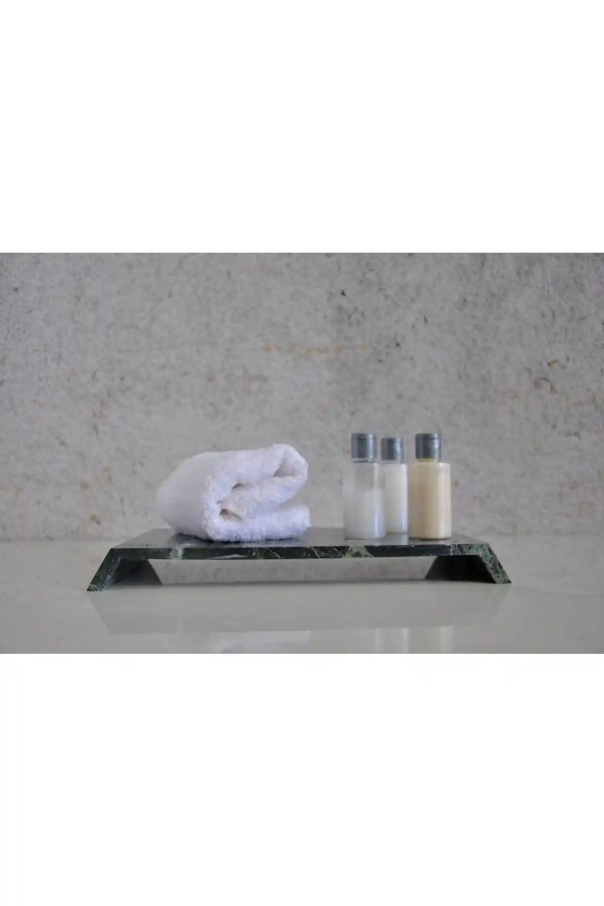 Mermer Banyo Tepsisi ile Banyonuza Şıklık ve Fonksiyonellik Katın