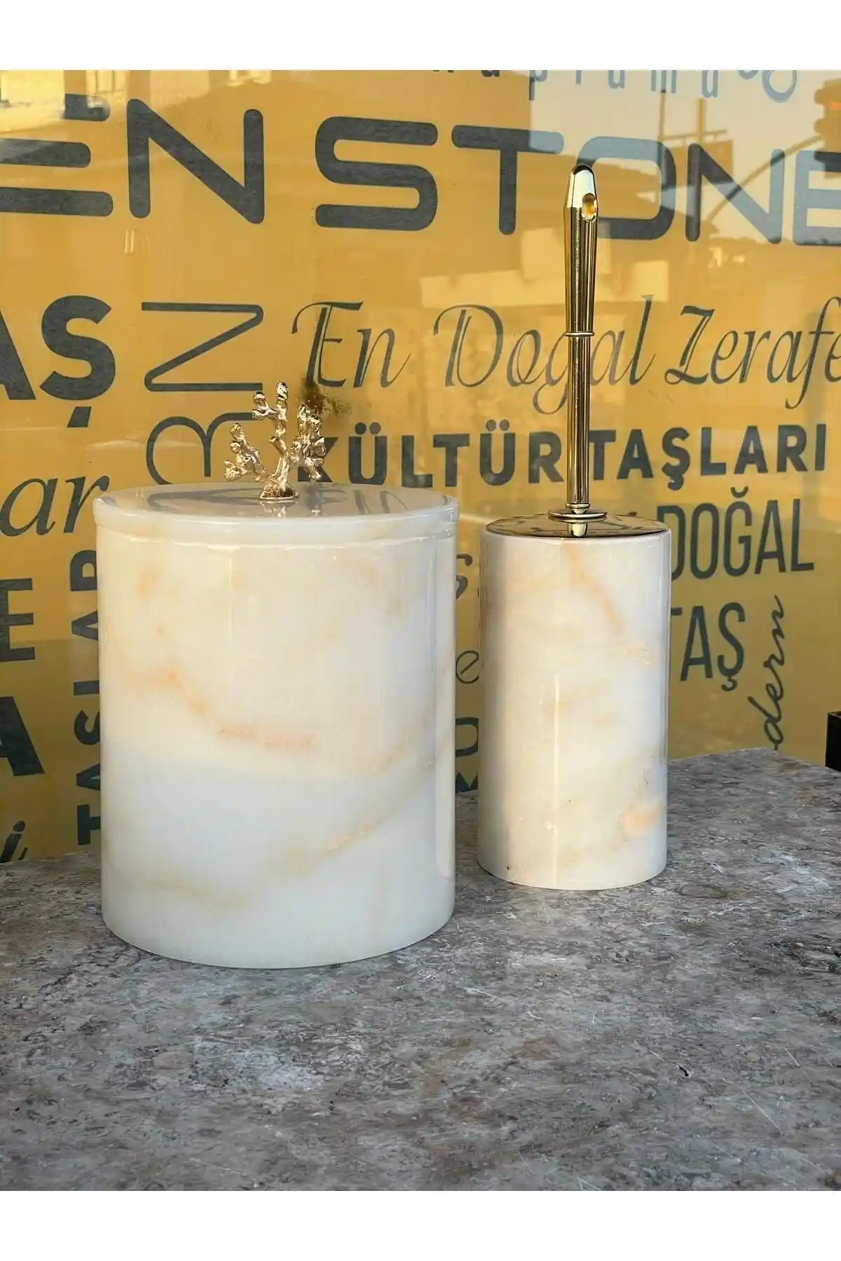 Mermer Çöp Kovası ile Dekorasyonunuza Şıklık Katmanın Modern Yolları