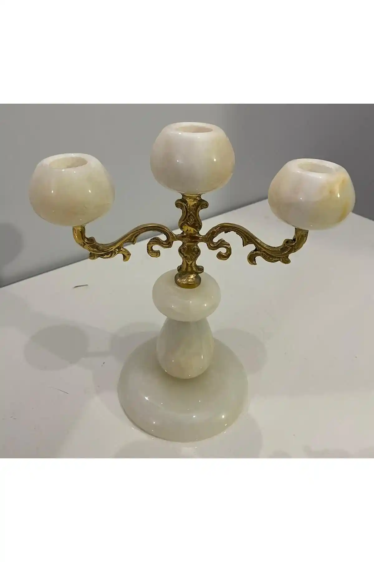 Mermer Şamdanlar ile Dekorasyonda Zarafetin En Güzel Yolu