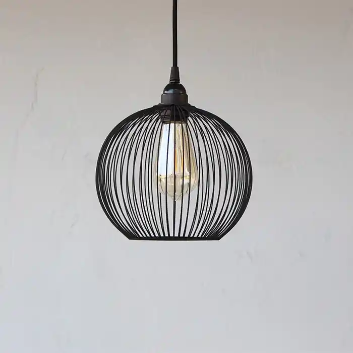 Metal Aydınlatma ile Dekorasyonunuzu Modern ve Şık Bir Şekilde Yenileyin