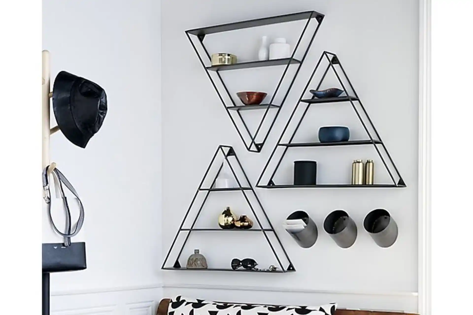 Metal Duvar Raflarıyla Modern ve Fonksiyonel Dekorasyon Çözümleri