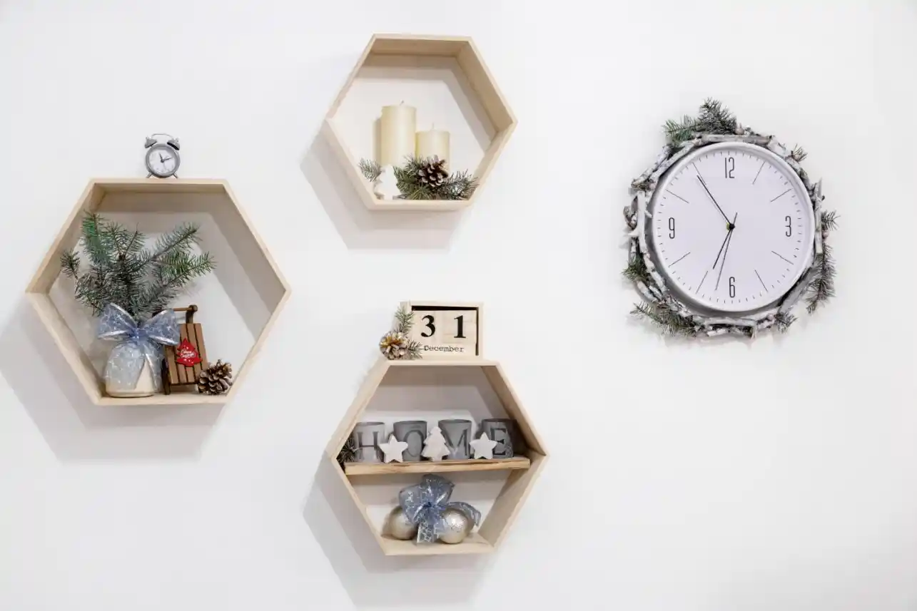 Modern Salonlar İçin Şık ve Fonksiyonel Duvar Aksesuarları Rehberi