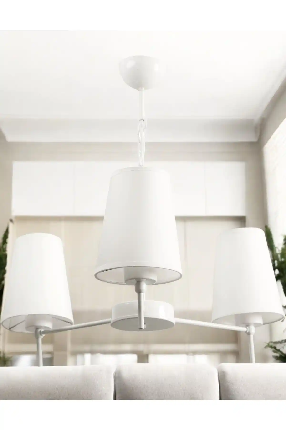 Modern şapkalı avize ile yaşam alanlarınızı güncel ve şık hale getirin