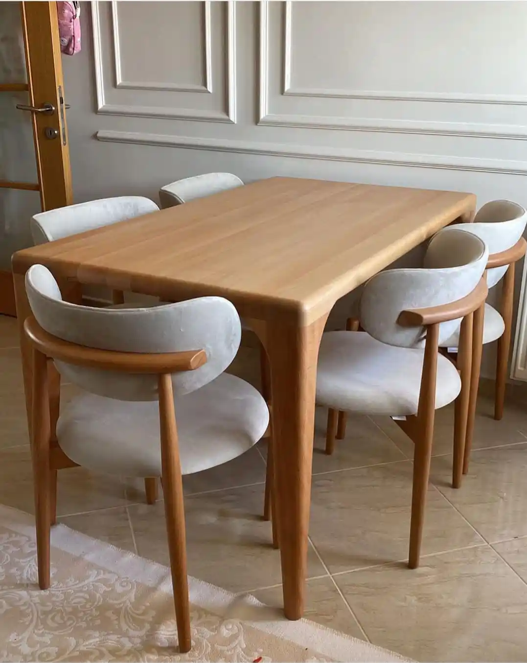 Modern ve Şık Masa Sandalye Modelleriyle Dekorasyonunuzu Yenileyin