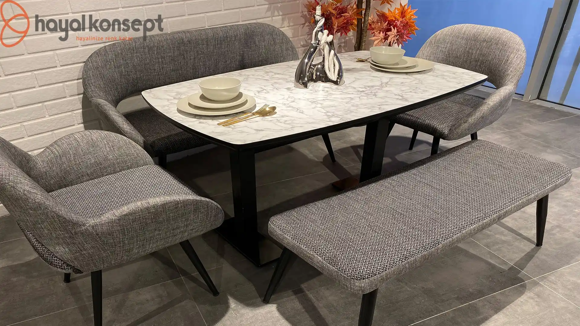 Modern ve Şık Masa ve Bank Takımlarıyla Ev Dekorasyonunda Fark Yaratın