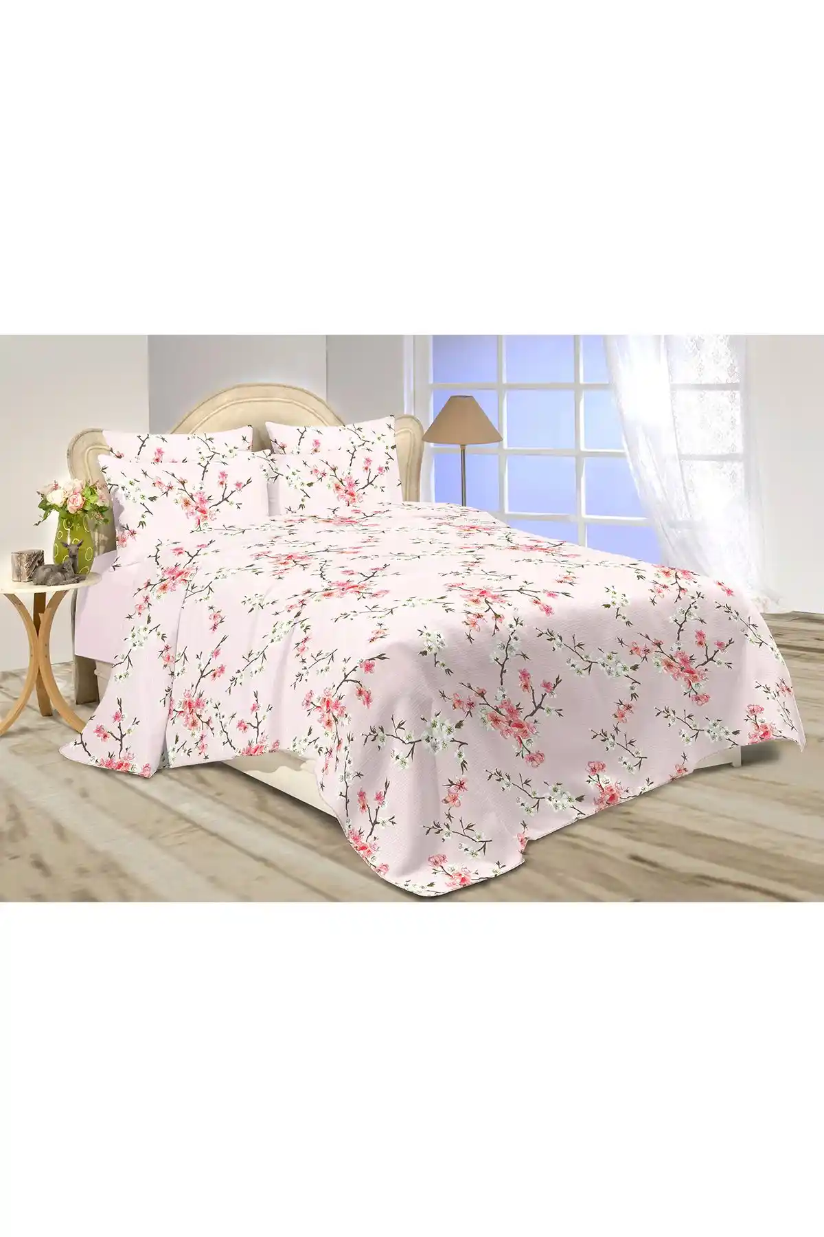 Molinella Pike Takımı ile Yatak Odası Dekorasyonunda Şıklık ve Konforun Buluşması