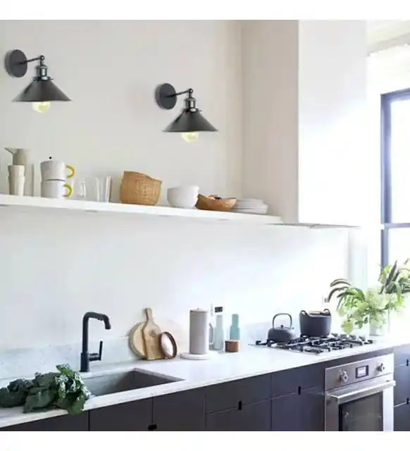 Mutfak Dekorasyonunda Şıklık ve Fonksiyonellik Sunan Aplik Seçenekleri