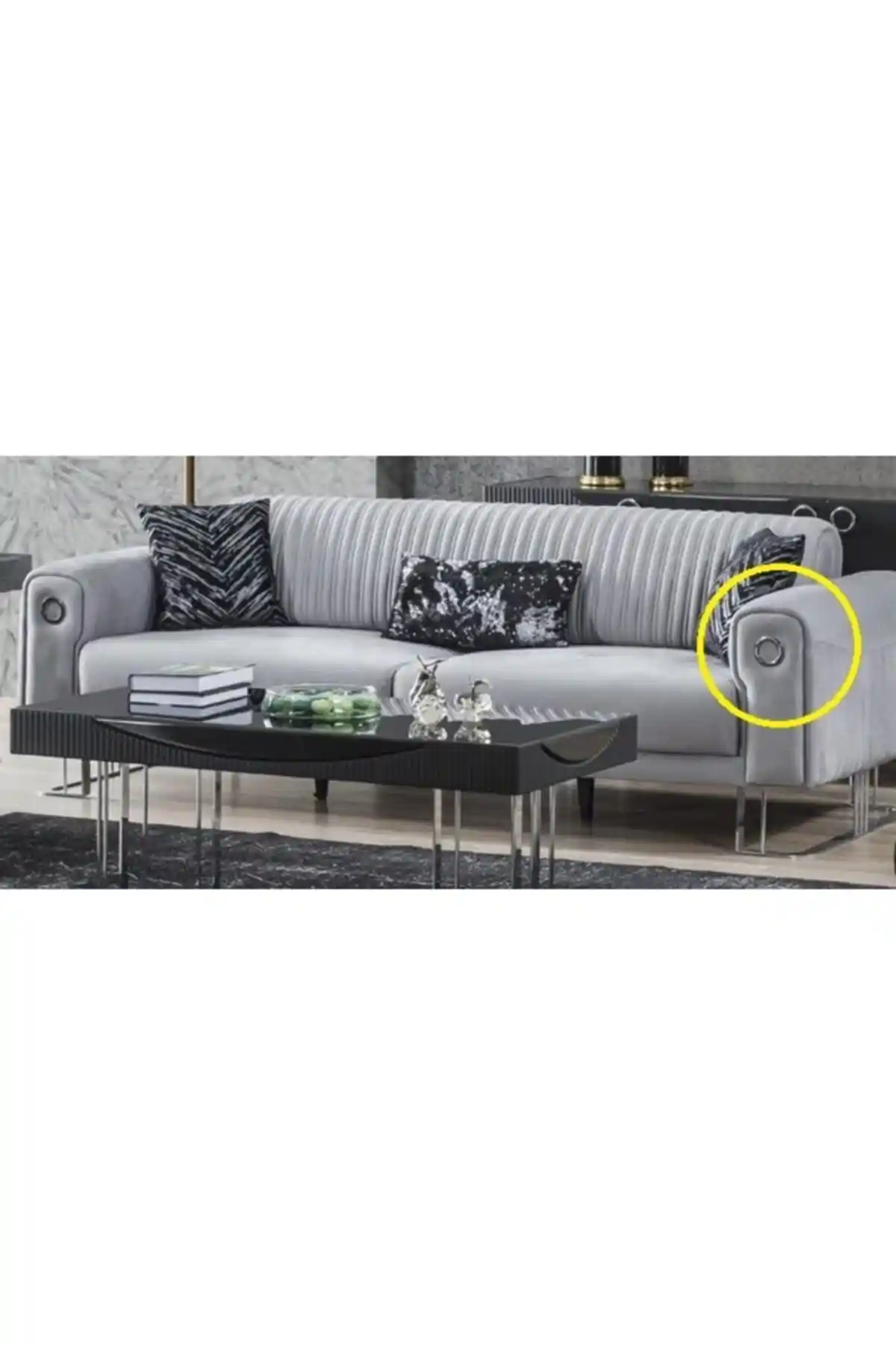 Oturma Odalarına Şıklık Katmanın Yolları: Koltuk Süsleri ile Dekorasyon İpuçları