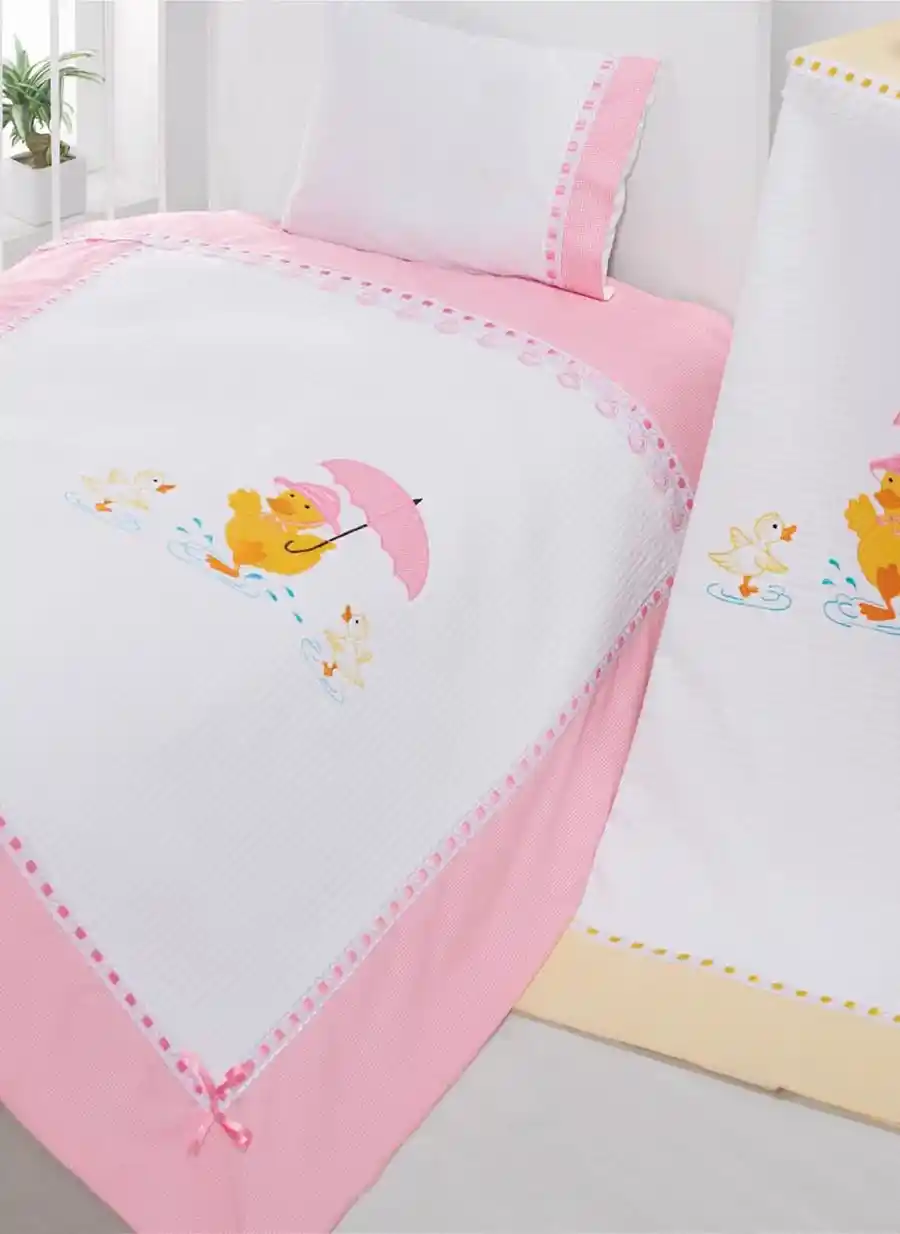 Uygun Fiyatlı Pike Takımları ile Yatak Odası Dekorasyonunuzu Şıklıkla Tamamlayın