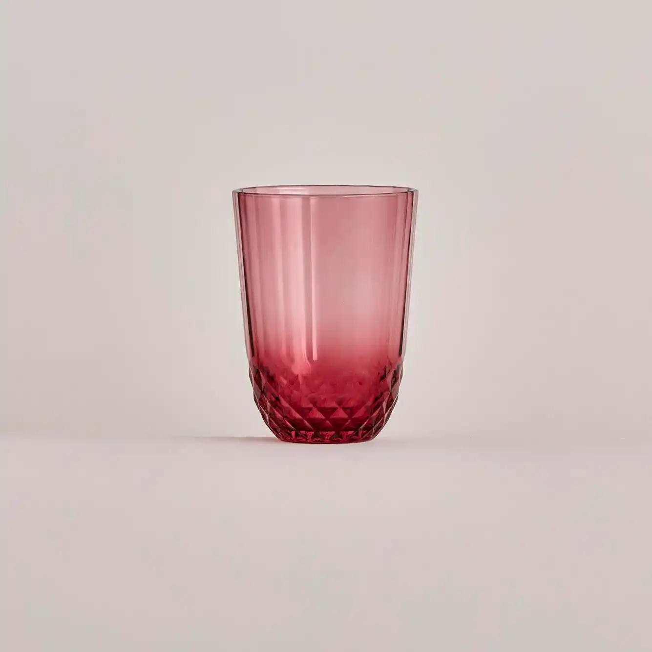 Uzun Bardakların Dekorasyondaki Yeri ve Şıklık Sağlayan Kullanım İpuçları