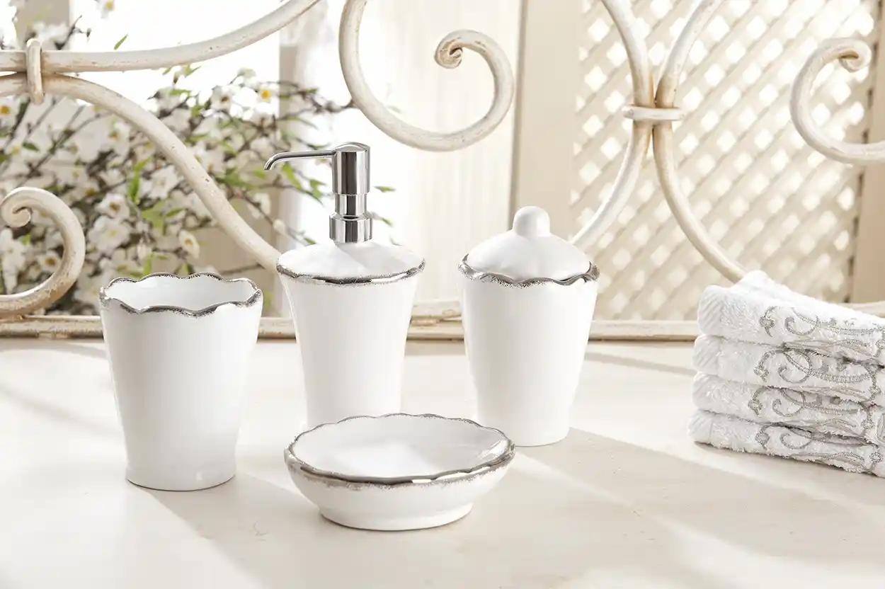 4'lü Banyo Aksesuar Setleri: Şıklık ve Fonksiyonellik Sunan Modern Tasarımlar