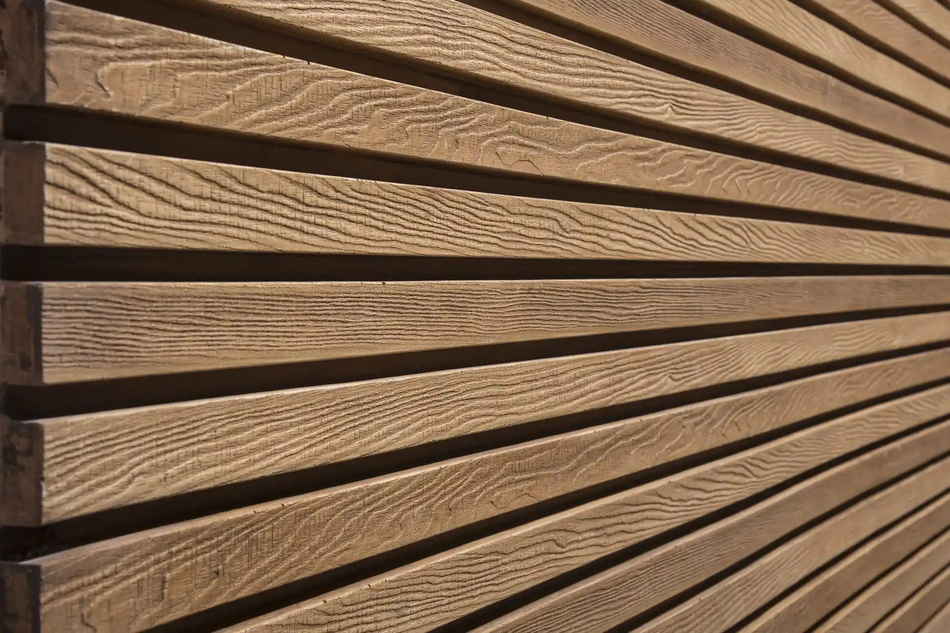 Ahşap Lambri Dekoratif Panelleri ile İç Mekanlarda Estetik ve Doğal Atmosfer Yaratma