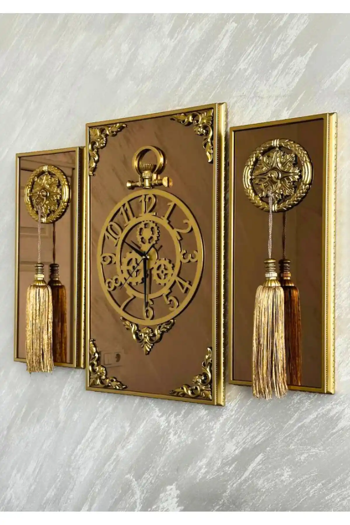 Altın Desenli Duvar Saatleri: Dekoratif ve Hediye Seçenekleri İçin Uygun Modeller