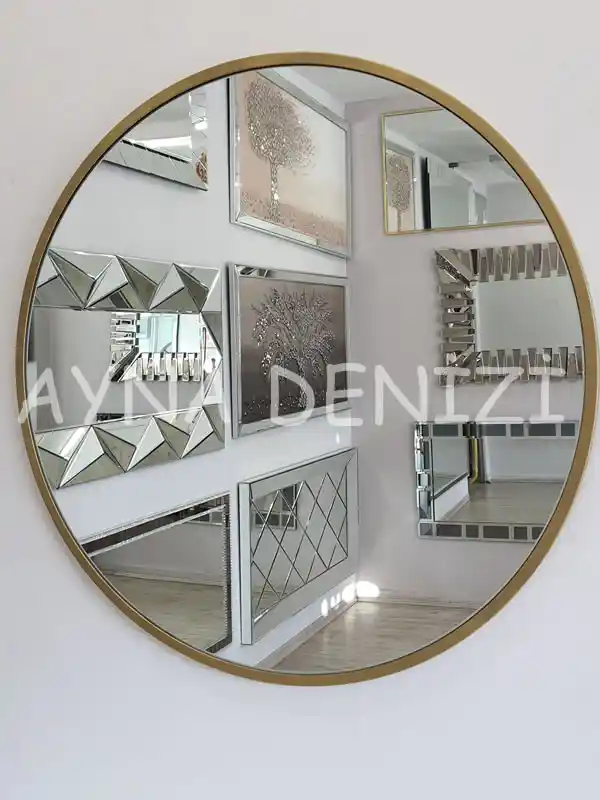 Altın Renkli Yuvarlak Dekoratif Aynalar: Estetik ve Fonksiyonellik İçin Dekorasyon İpuçları