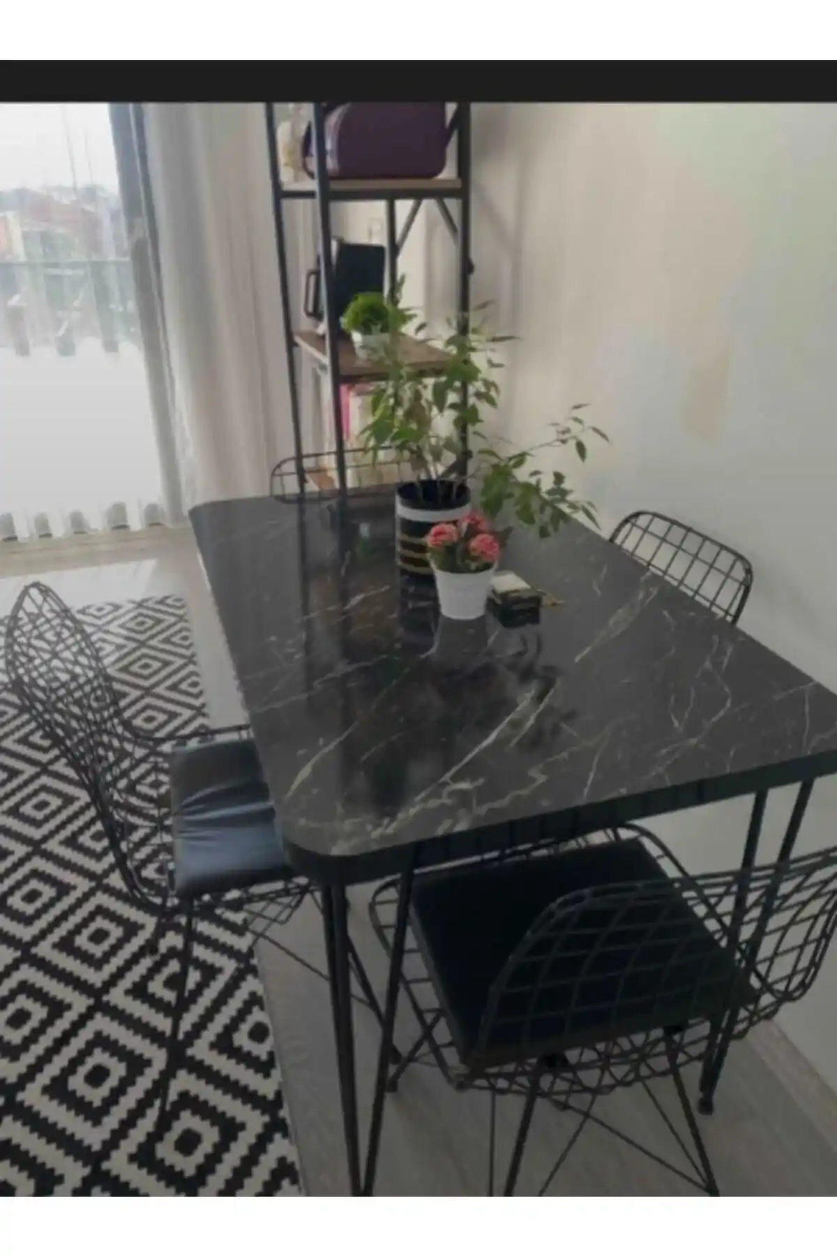 Asena Ece Güleşen Modern Masa ve Sandalye Koleksiyonu: Estetik ve Fonksiyonellik Bir Arada