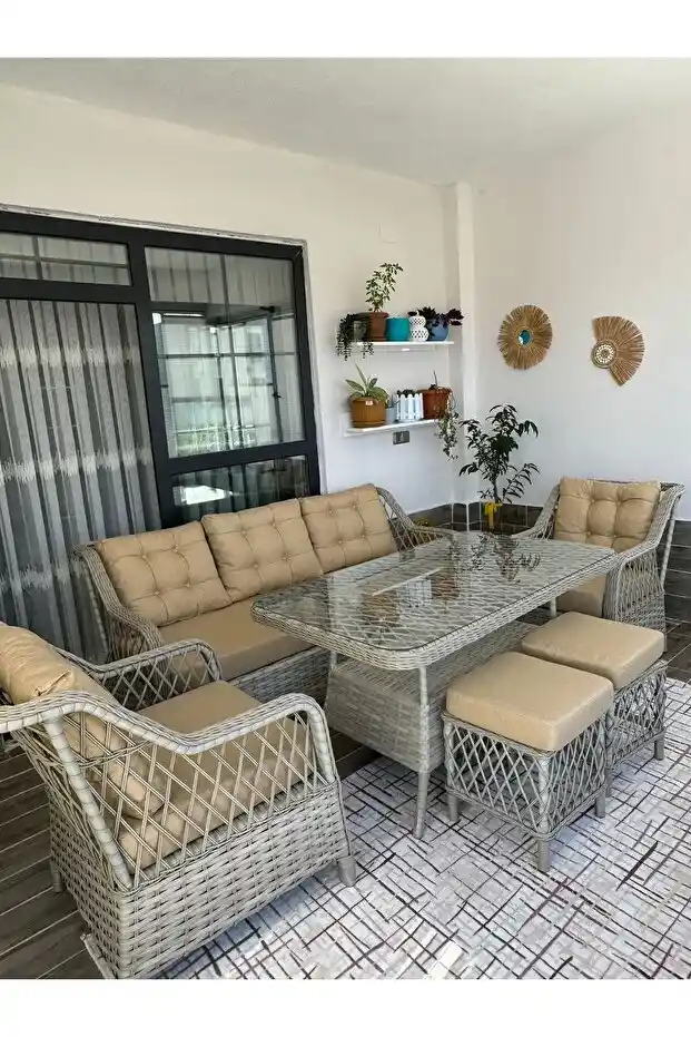 Bahçe Mobilyası Setleri: Seçim ve Bakım İpuçlarıyla Dış Mekan Dekorasyonunu Geliştirin