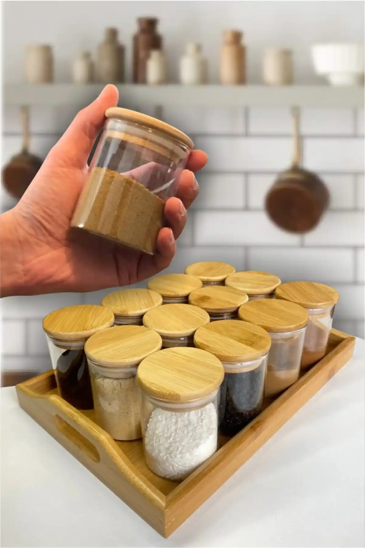 Bambu Kapaklı Baharatlık Kavanozları: Doğal ve Estetik Mutfak Çözümleri