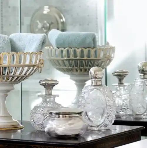 Banyo Dekorasyonunda Şık ve Fonksiyonel Havluluk Tasarımları