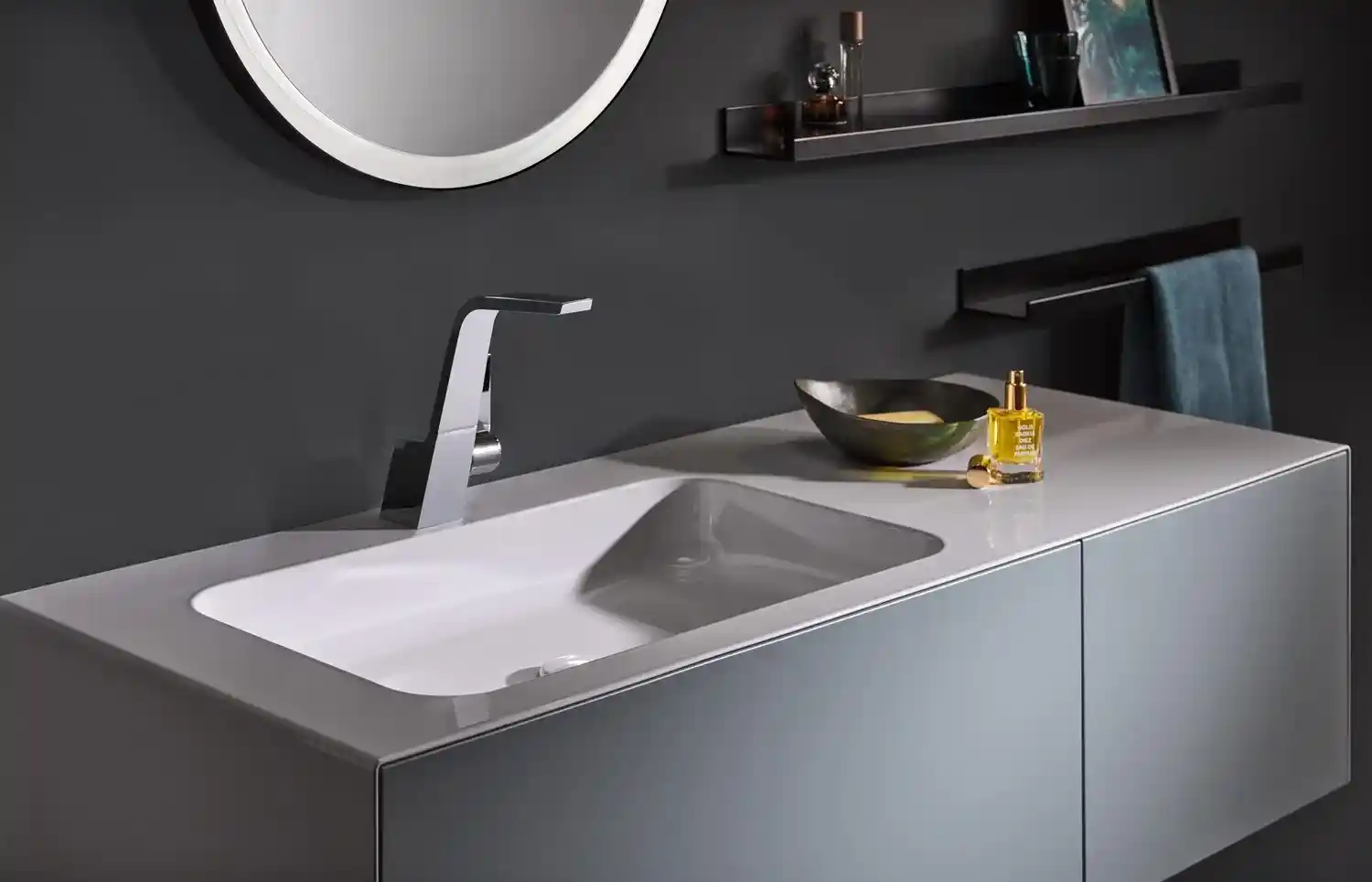 Banyo Dekorasyonunda Şıklığı Artıran Modern ve Klasik Lavabo Tasarımları