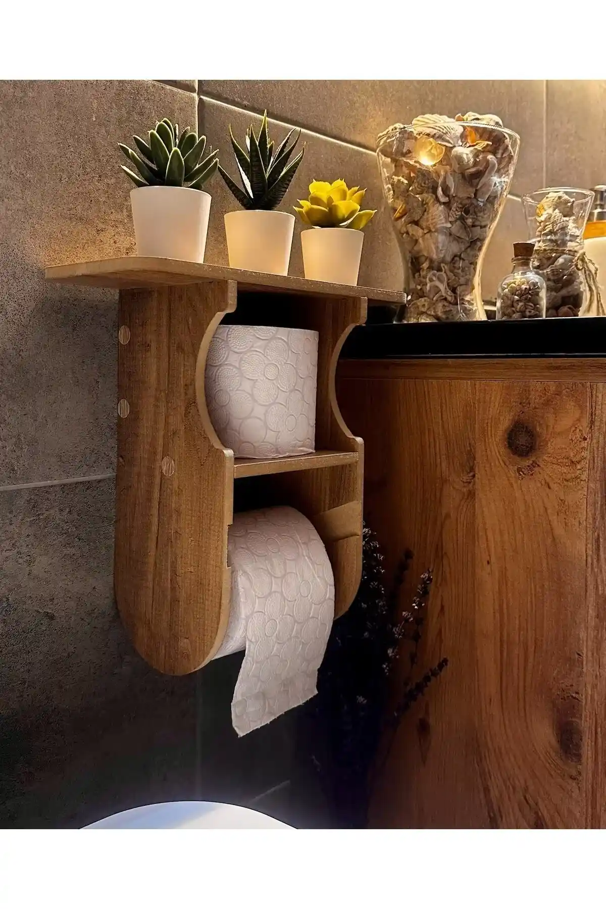 Banyo Dekorasyonunda Tuvalet Kağıtlığı ve Aksesuarların Seçimi ve Önemi