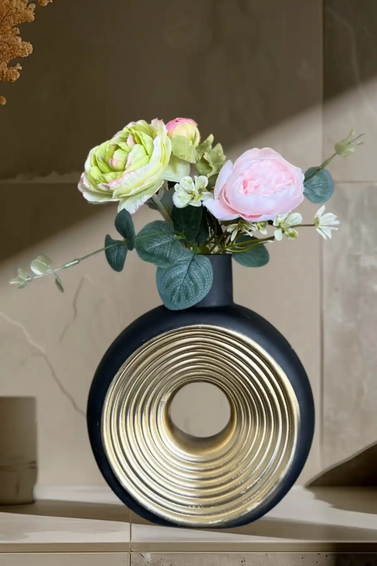 Beton Ev Dekor Aksesuarları: Modern ve Dayanıklı Tasarımlarla Evinize Şıklık Katın