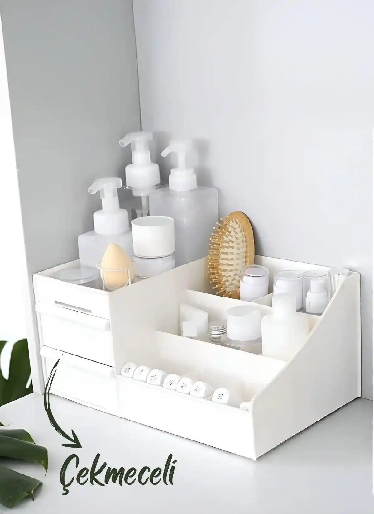Beyaz Çok Amaçlı Organizerler ile Ev ve Ofis Düzeninizi Optimize Edin