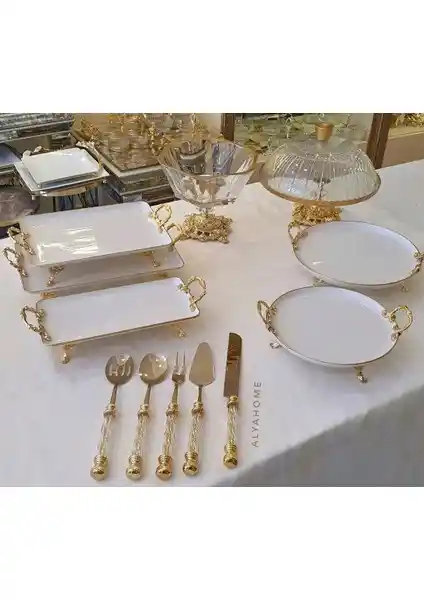 Cam Malzemeli Sunum Tabakları: Estetik ve Fonksiyonellik Bir Arada