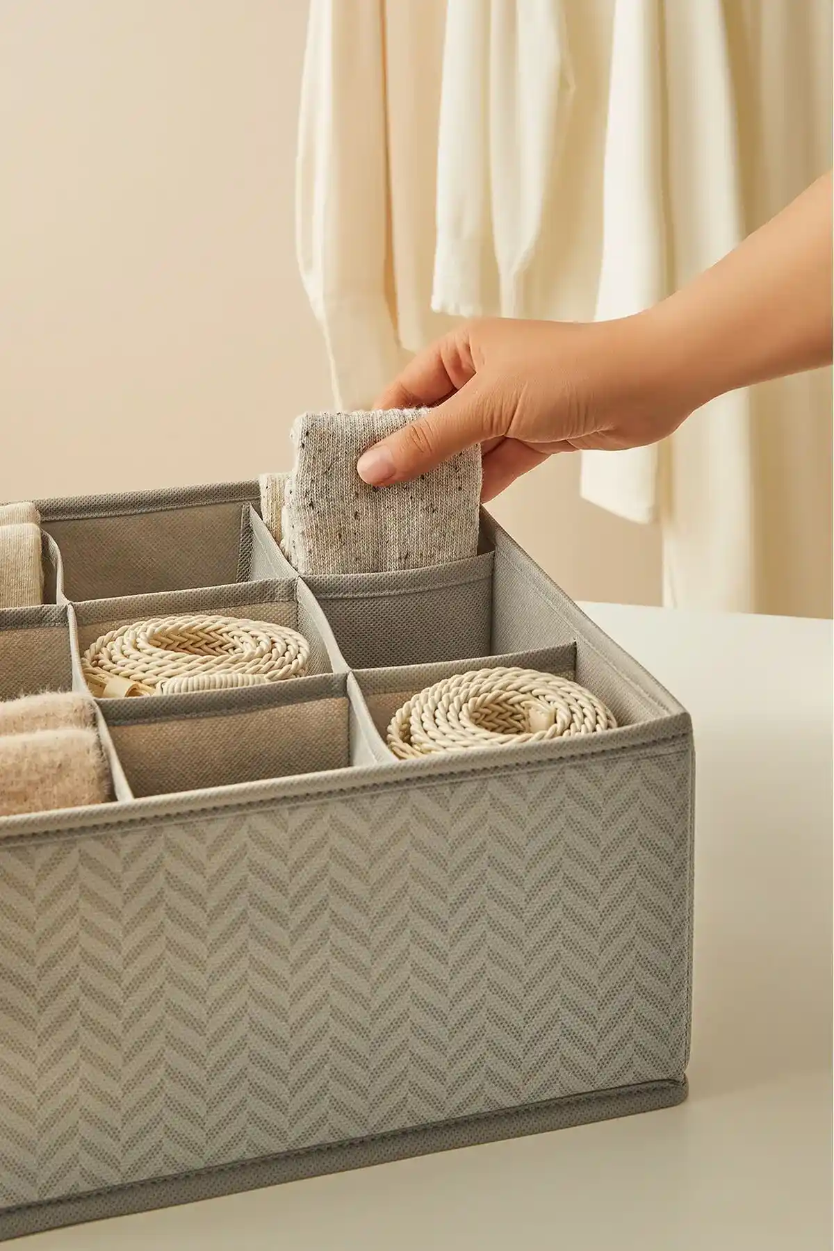 Çekmece Organizerlarıyla Evde Düzeni Sağlamanın Etkili Yolları ve Pratik Kullanım İpuçları