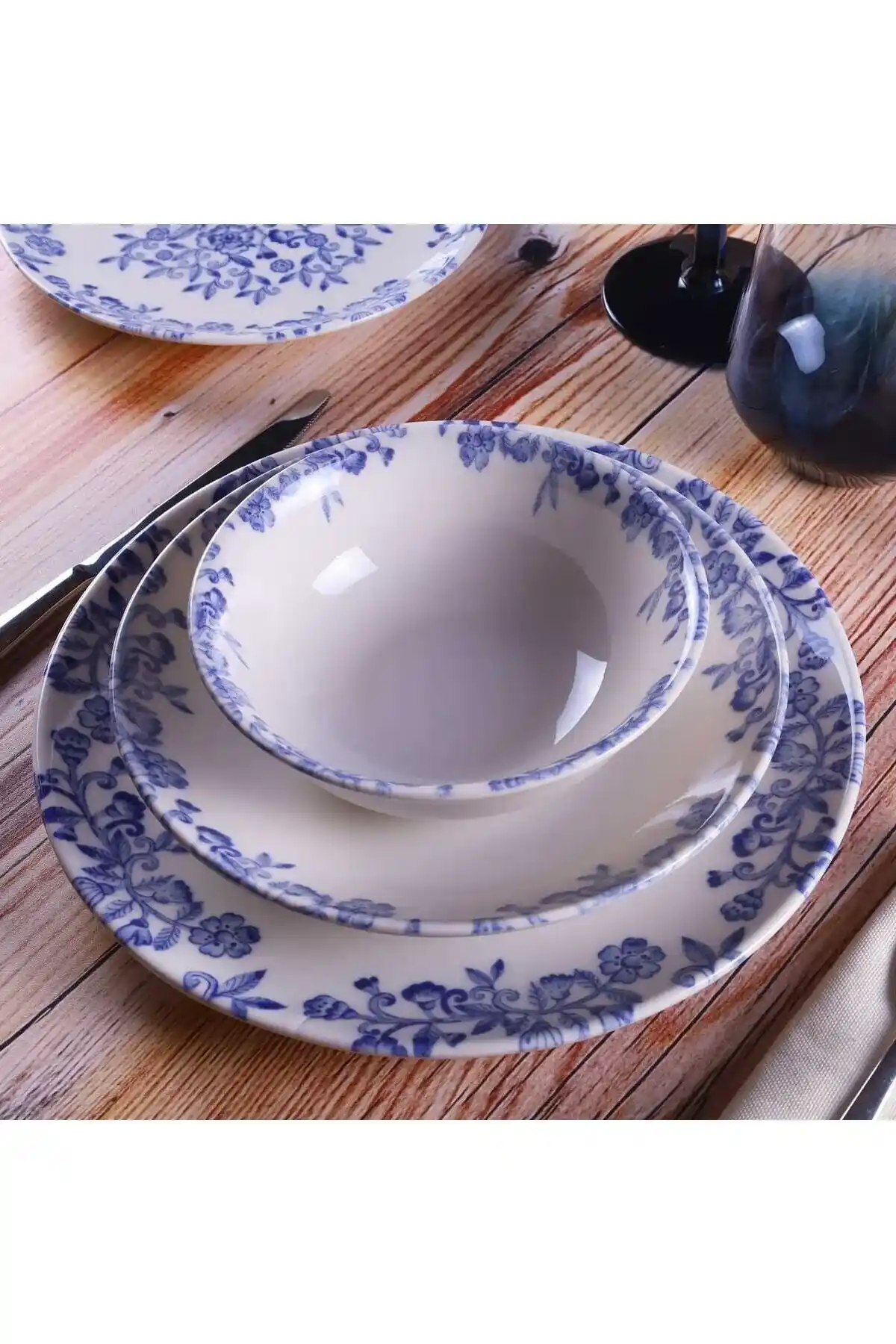 Çiçek Desenli Porselen Masa Takımlarının Ev Dekorasyonundaki Yeri ve Önemi