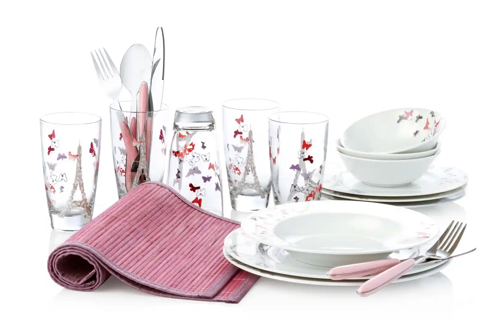 Çiçek Motifli Yemek Takımlarıyla Ev Dekorasyonunda Estetik ve Fonksiyonellik