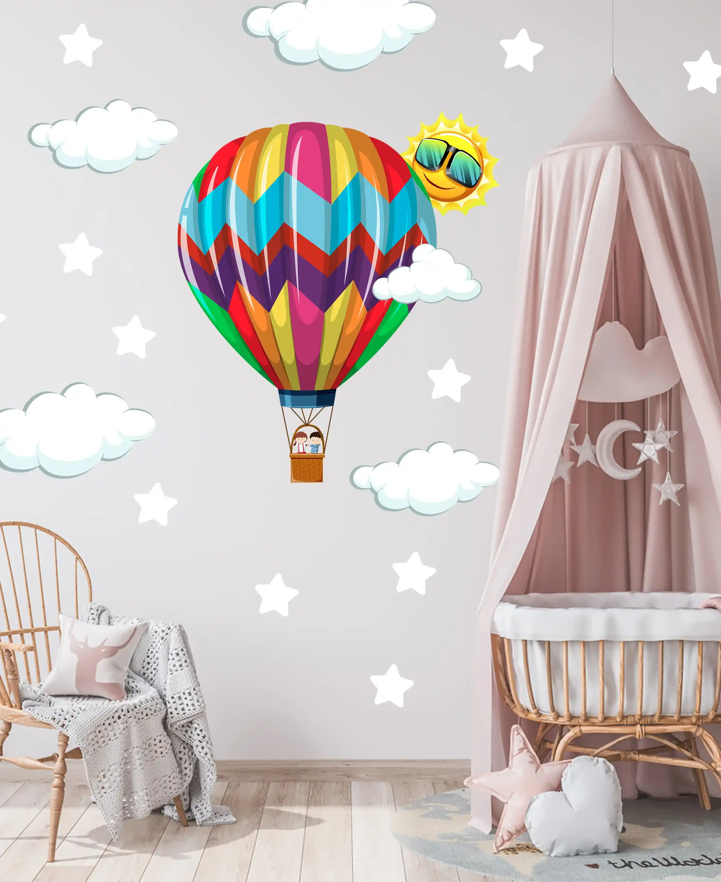 Çocuk Odası Dekorasyonunda Renkli ve Güvenli Balon Sticker Kullanımı Rehberi