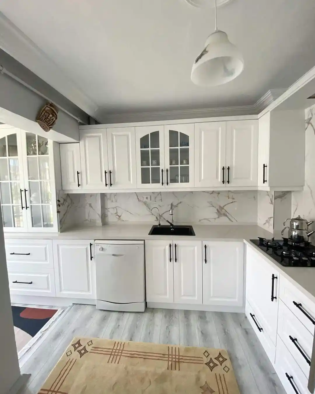 Dayanıklı Akrilik MDF Dekorasyon Malzemeleri: Estetik ve Uzun Ömürlü Kullanım İmkanı