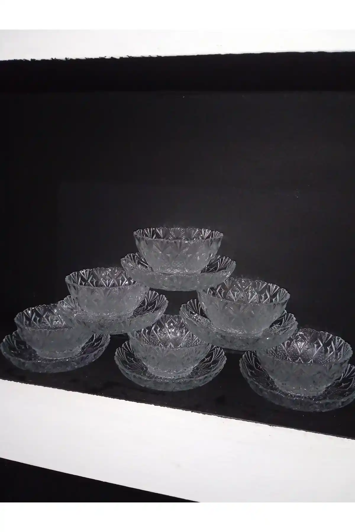 Dayanıklı Cam Çerezlik Setleri: Estetik ve Uzun Ömürlü Mutfak Dekorasyonu Çözümü