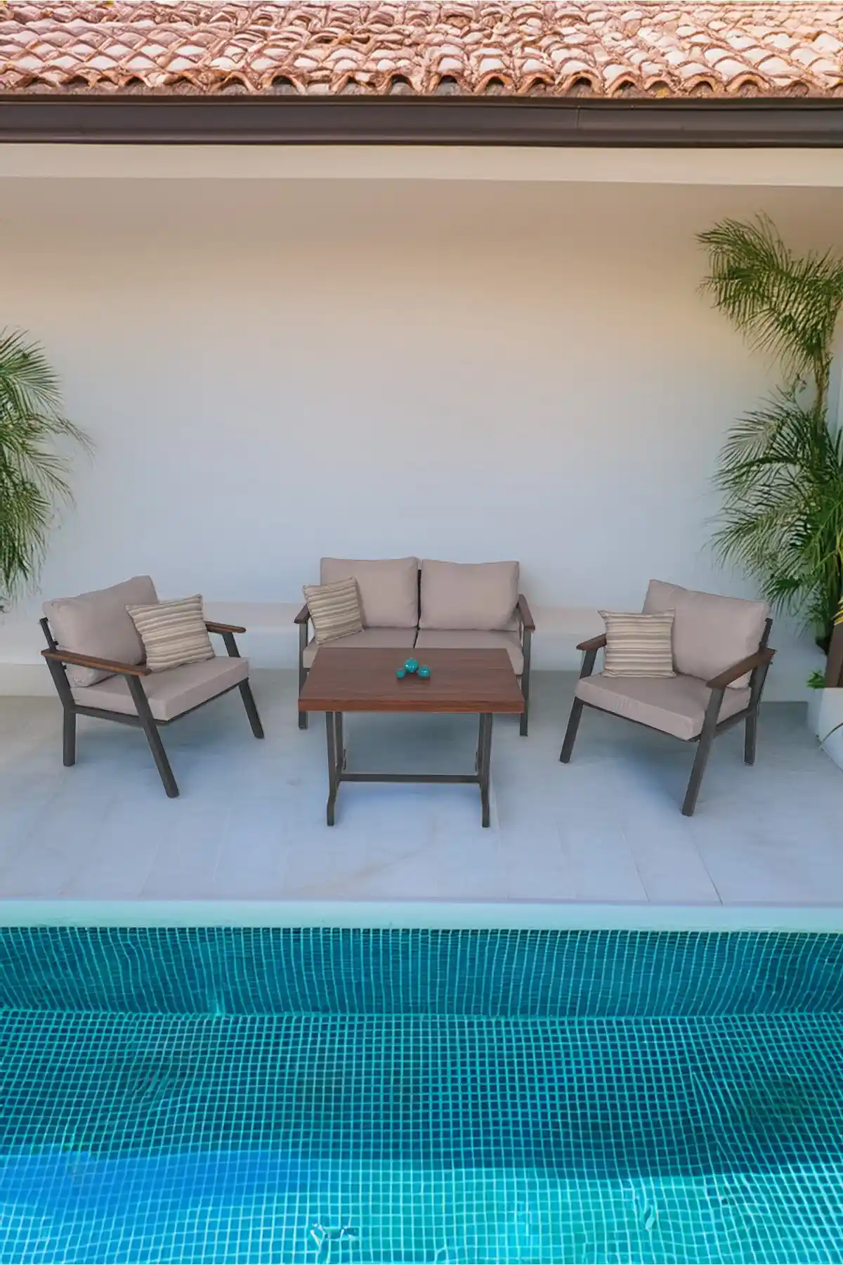 Dayanıklı ve Estetik Balkon ve Bahçe Mobilyaları Seçimi ve Bakımı Rehberi