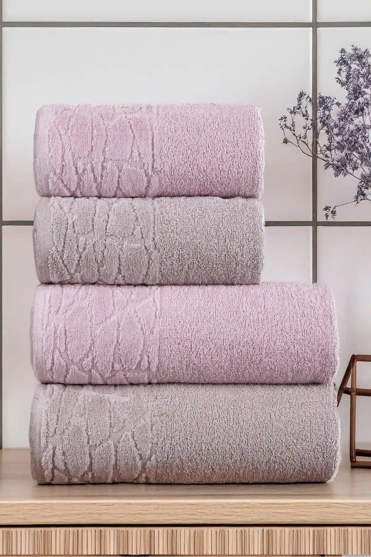 Dayanıklı ve Şık Banyo Havlusu Modelleri: Konfor ve Estetiğin Birleşimi