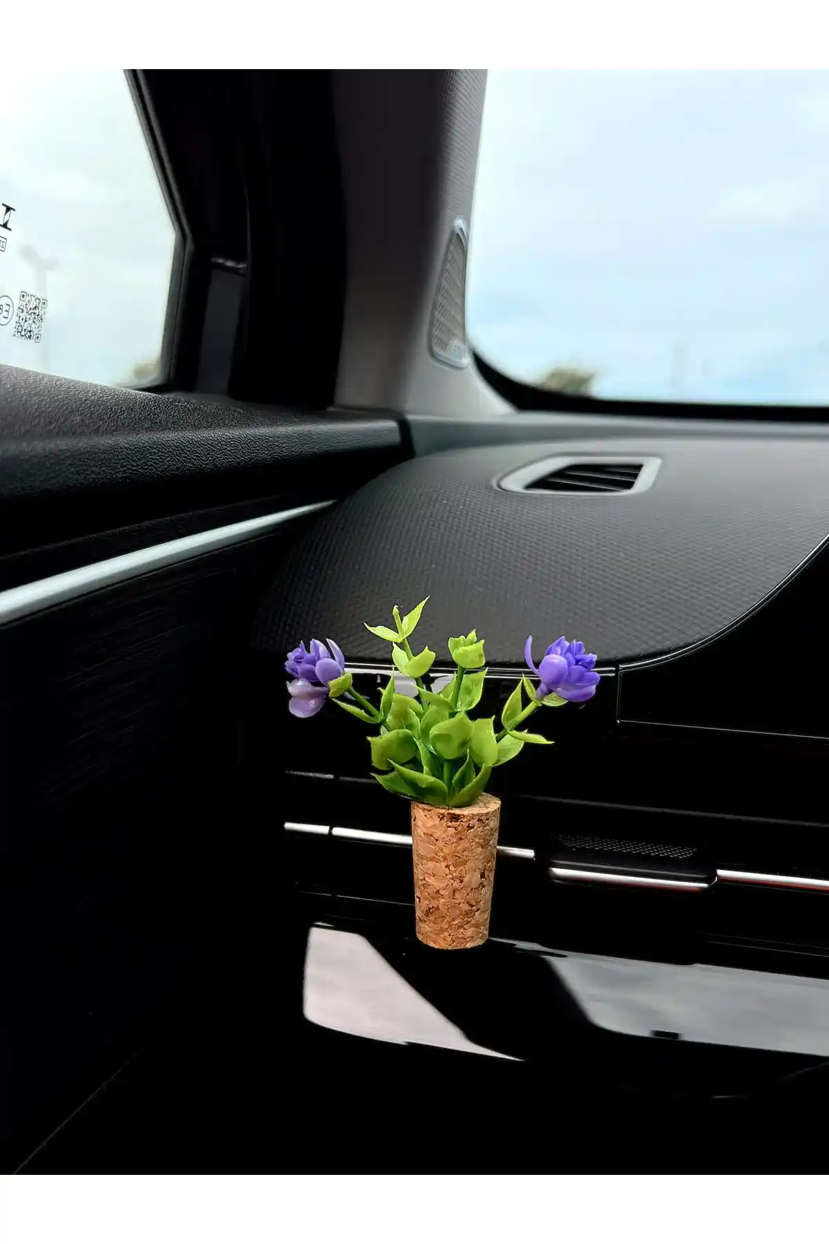 Dekoratif Araba Koku Aksesuarları: Estetik ve Fonksiyonellik ile Araç ve Mekân Dekorasyonu