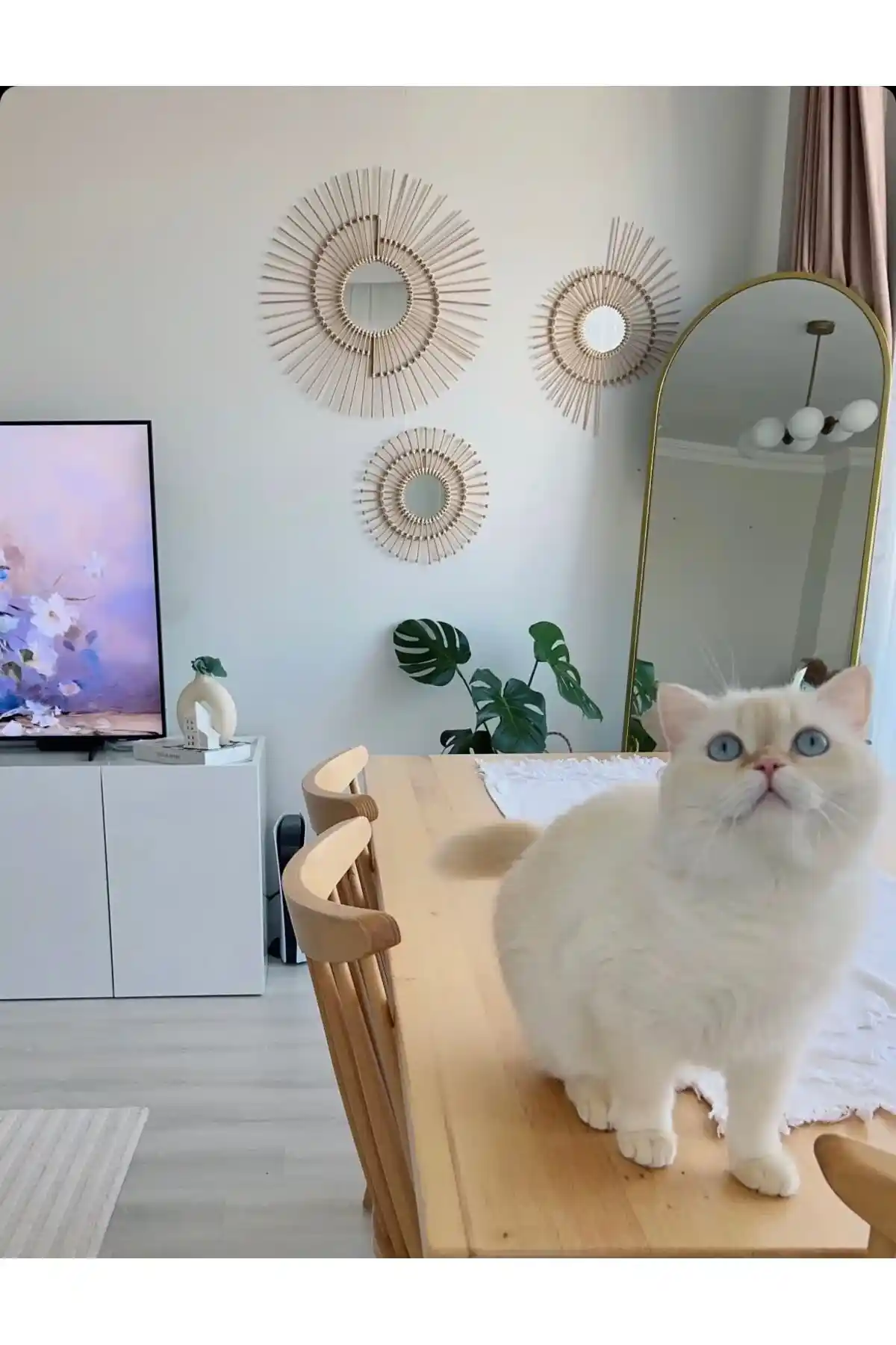 Dekoratif Ayna Setleri ve Ev Atmosferini Geliştiren Tasarım İpuçları