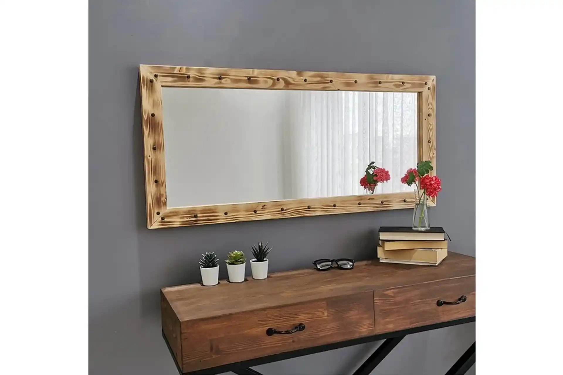 Dekoratif Aynalar: Ev ve Ofis İçin Estetik ve Fonksiyonel Seçenekler