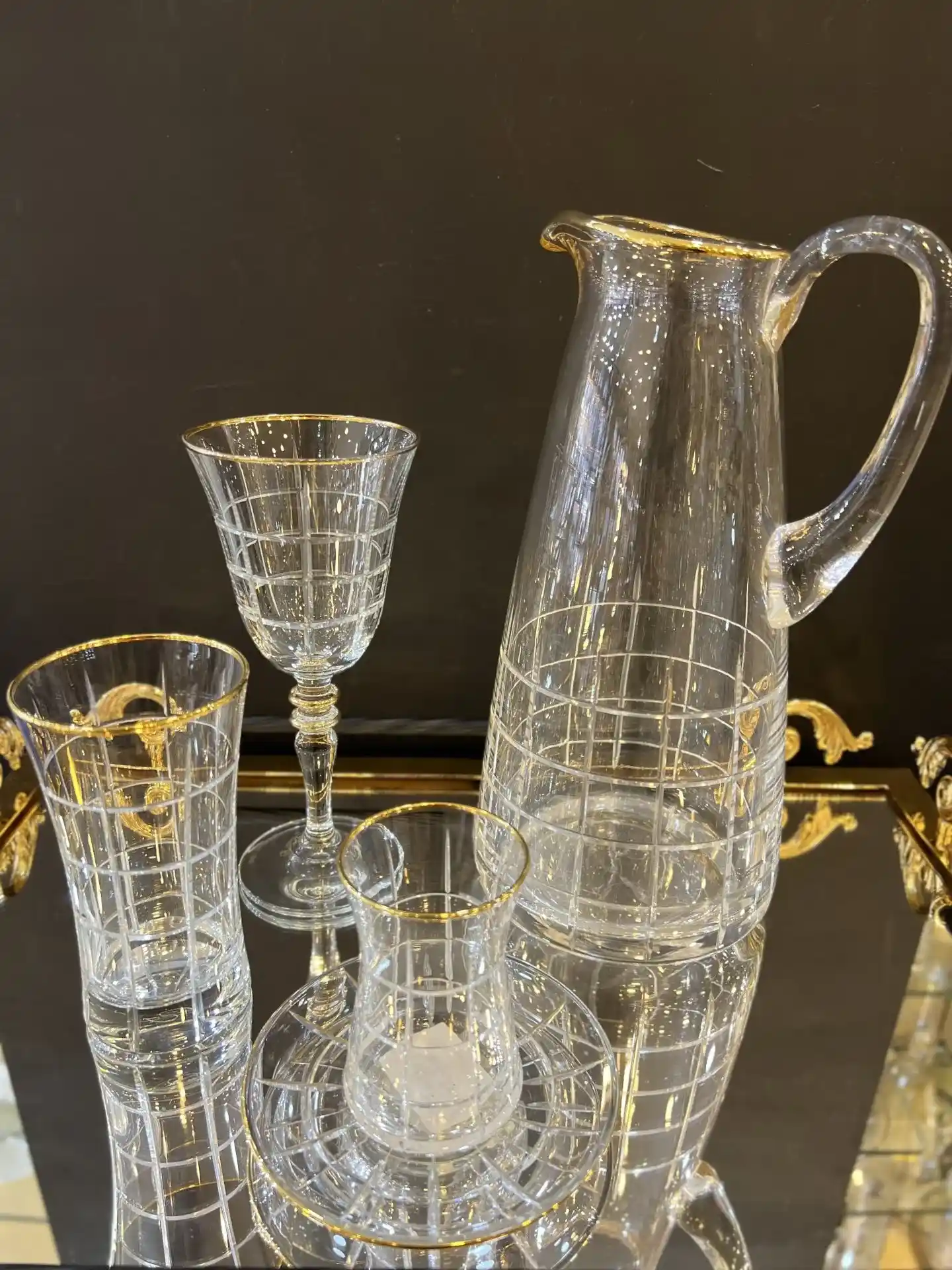 Dekoratif Kesme Su Takımları: Estetik ve Fonksiyonelliği Bir Arada Sunan Seçenekler