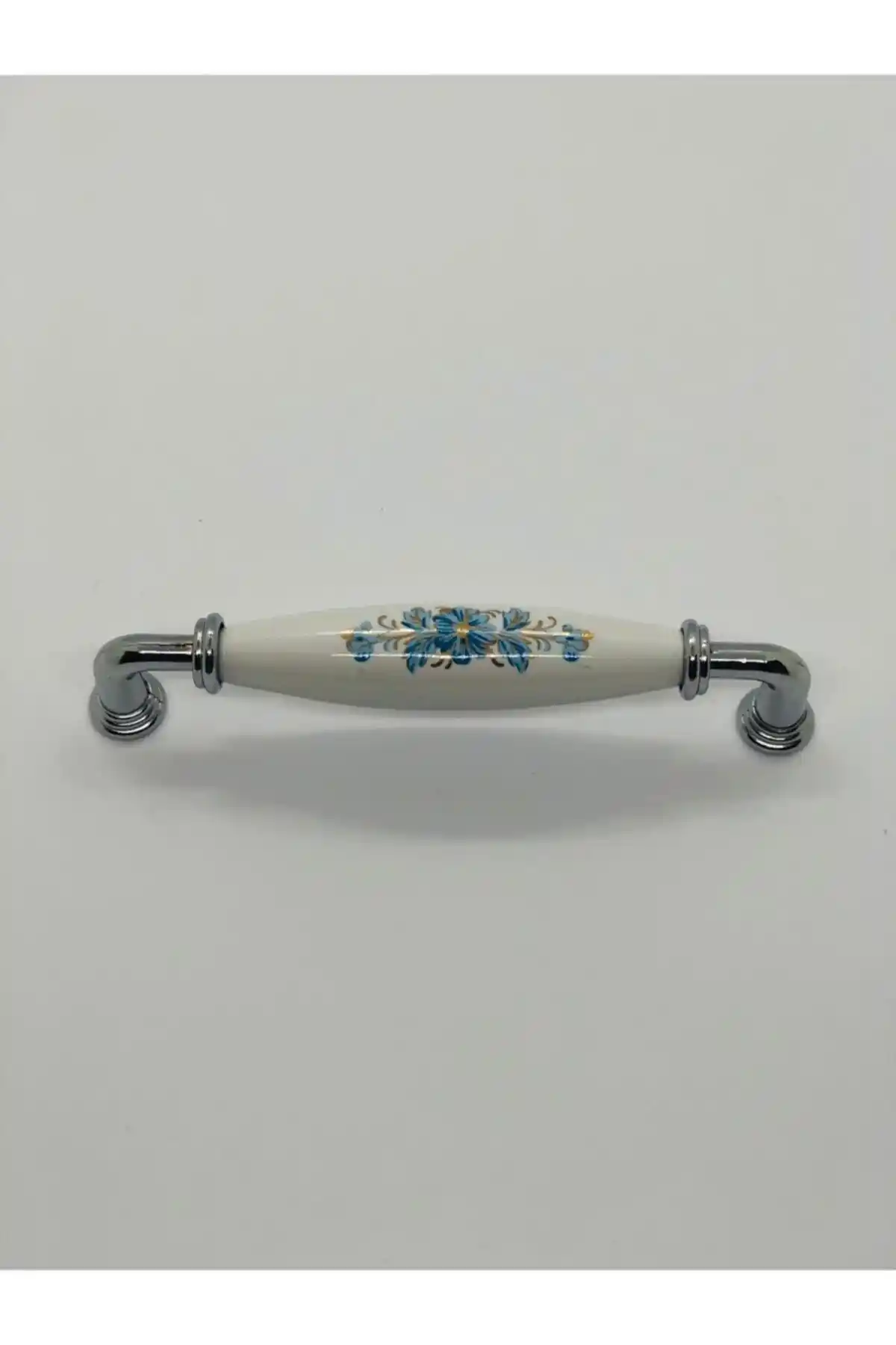 Dekoratif Mobilya Kulplarında Porselen Görünüm: Estetik ve Dayanıklılık Bir Arada